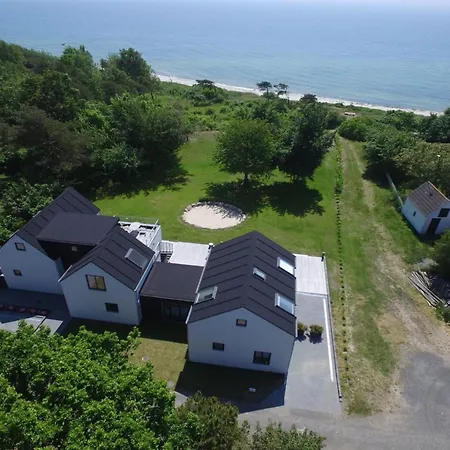 Benna - 120m From The Sea By Interhome